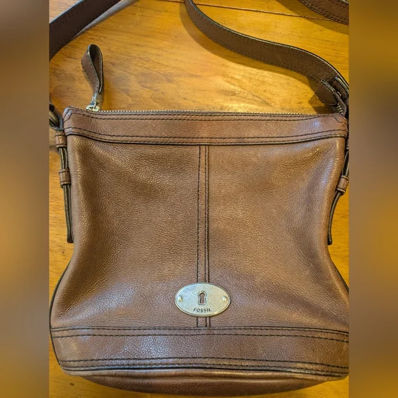Fossil Purse Cross Body - Picture 2 of 14